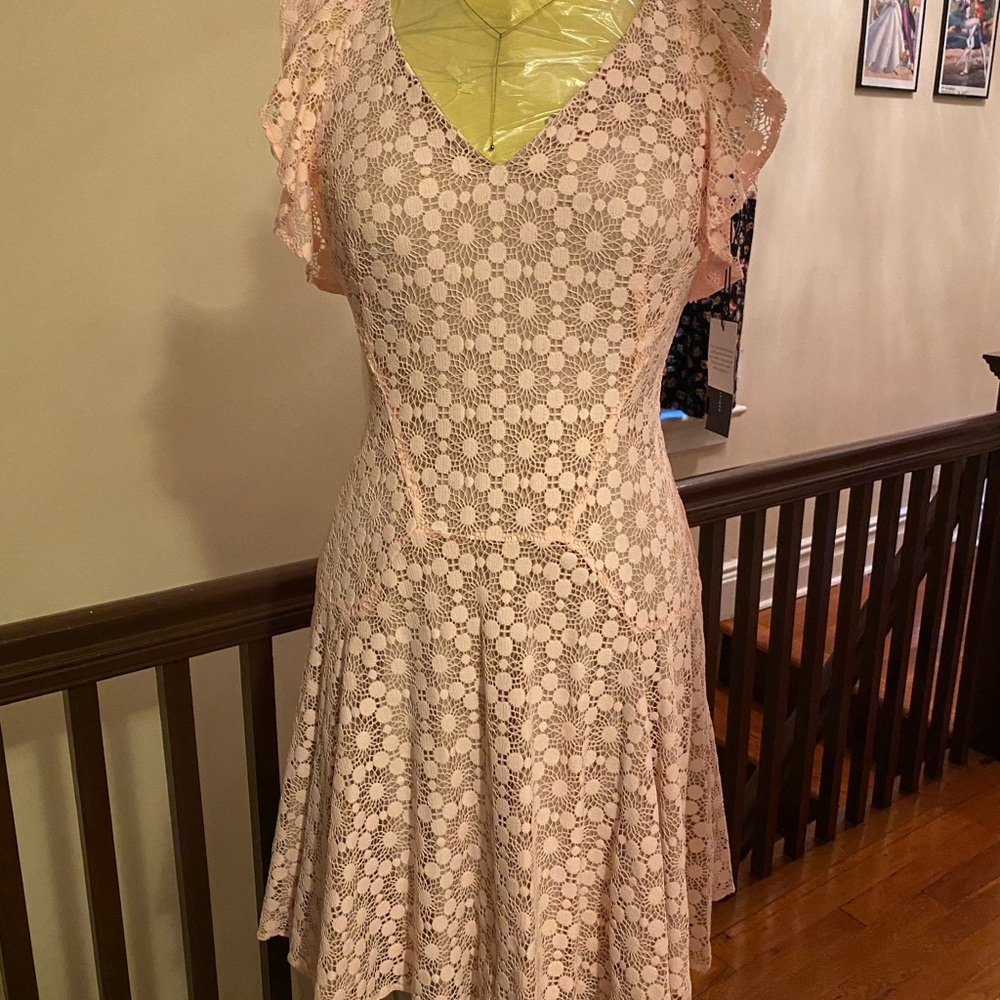 Tommy Hilfiger Elegant Pink Flutter Sleeve Midi Dress